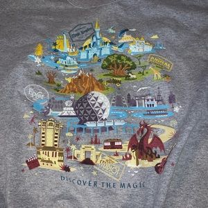 DISNEY WORLD SWEATSHIRT